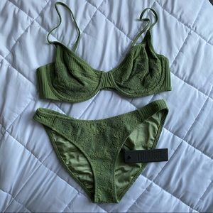 NWT Triangl Swimwear underwire bikini set